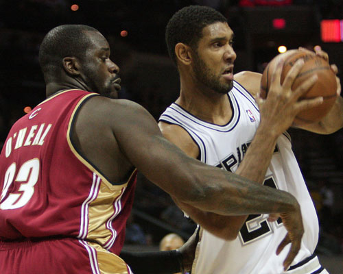 尤文主场战卡利亚里大名单，伊尔迪兹领衔，加蒂回归（尤文主场迎战卡利亚里名单出炉：伊尔迪兹压阵，加蒂复出）