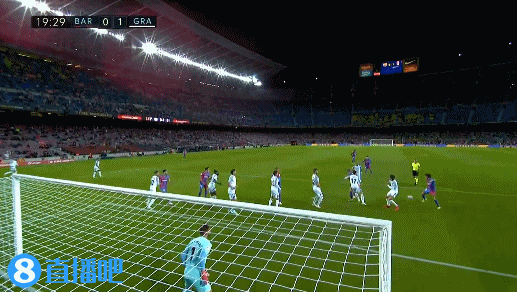 图片报：英超夏窗转会投入超20亿欧，远超德甲引发竞争力担忧（英超今夏转会花费超20亿欧元，投入远超德甲，竞争力隐忧加剧）