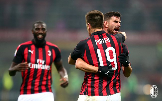 布冯：意大利唯一缺点是偶尔“短路”；无欧战踢是米兰的优势（布冯：意大利唯一瑕疵是偶发短路，无欧战成米兰优势）