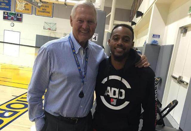 蒙奇：一些历史悠久的俱乐部联系过我，但我目前不想再做总监（蒙奇：老牌俱乐部曾联系我，我暂不考虑再任总监）